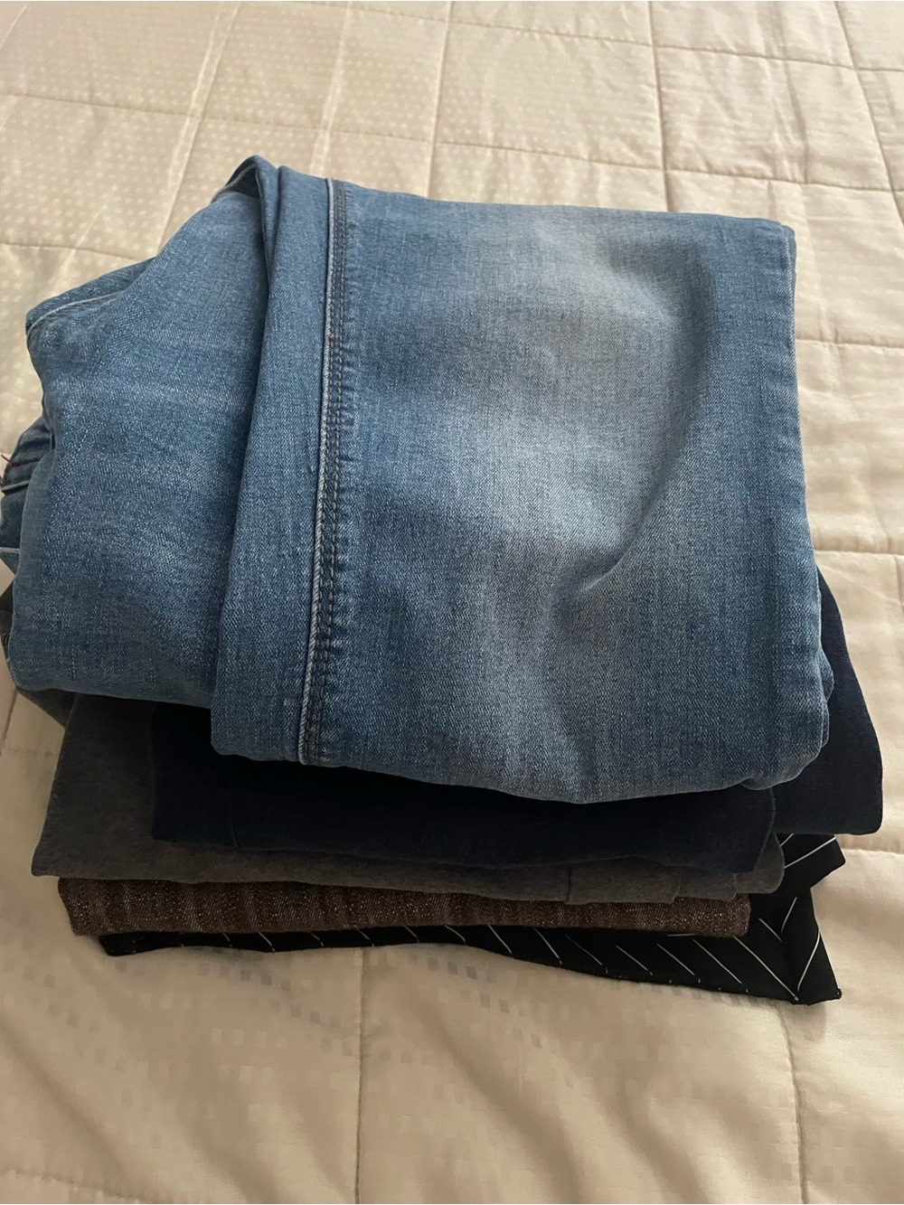 Women's Ankle-Length Cropped Jeans - Light Blue